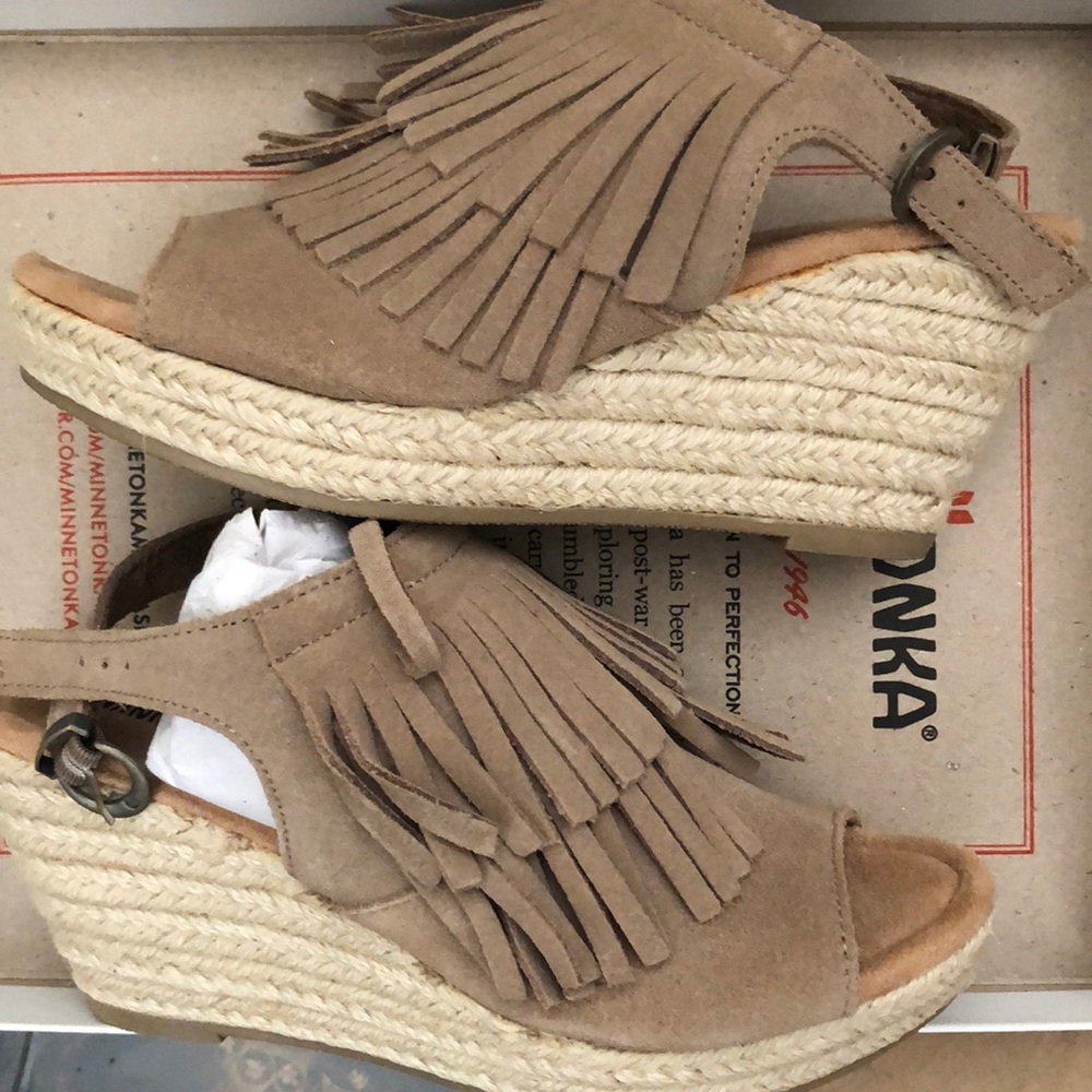 Minnetonka wedges